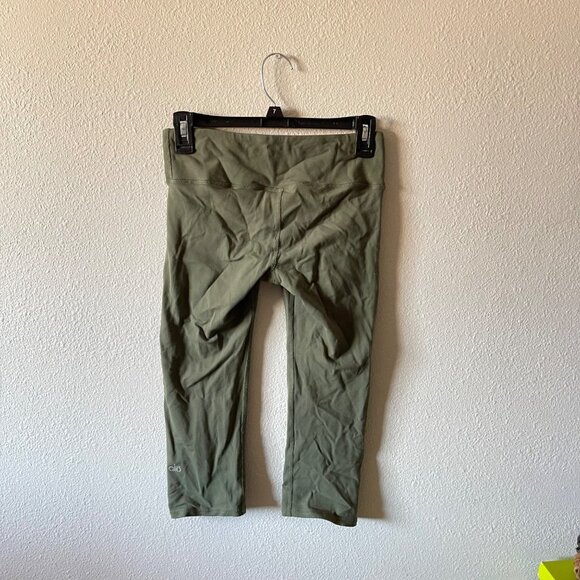 ALO Yoga Green Yoga High Waisted Capri Leggings - Picture 4 of 5